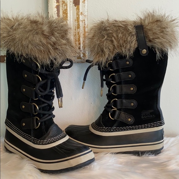 Sorel Shoes - SOREL JOAN OF ARCTOC BOOT FAUX FUR NAVY SZ 6.5